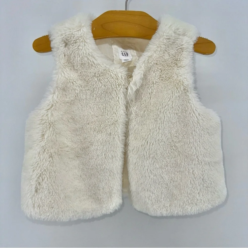 Baby Gap Toddler Cream Faux Fur Vest